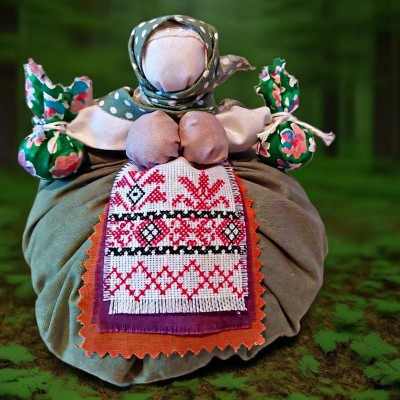 Кукла Кубышка-травница. Наполнение: душица, ромашка и мята 